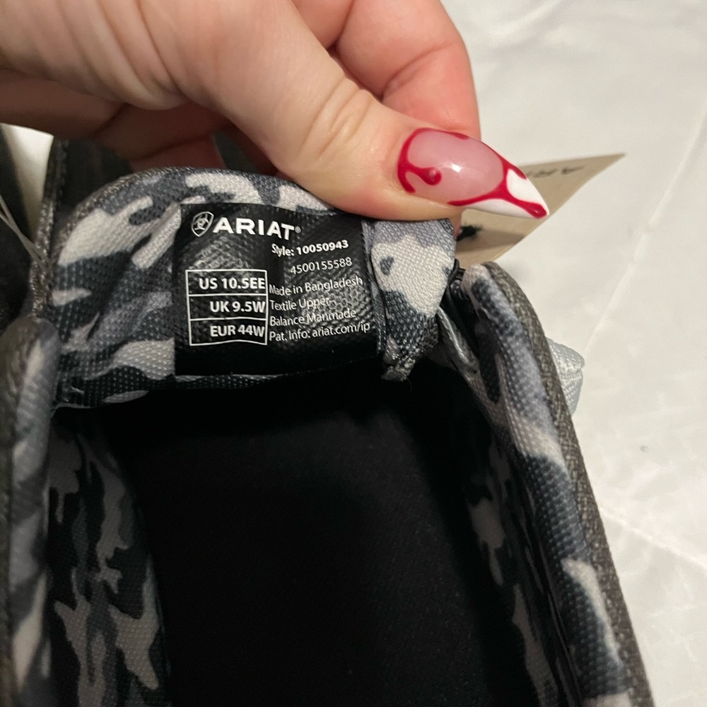 NWT Ariat Hilo slip in - Picture 7 of 7
